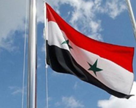 syrian flag 200px 590634623