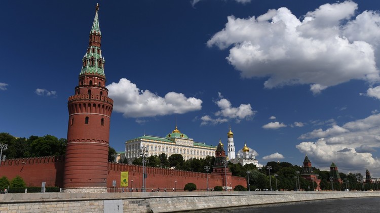 kremlin2 8